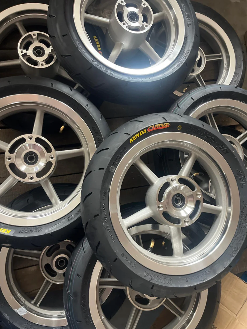 HEYBIKE/TUTTIO/RAZOR/YOZMA/MOTOTEC/EM5 Complete 10/12 Supermoto Wheelset
